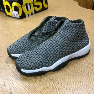 Jordan Future olive GS sz. 6.5